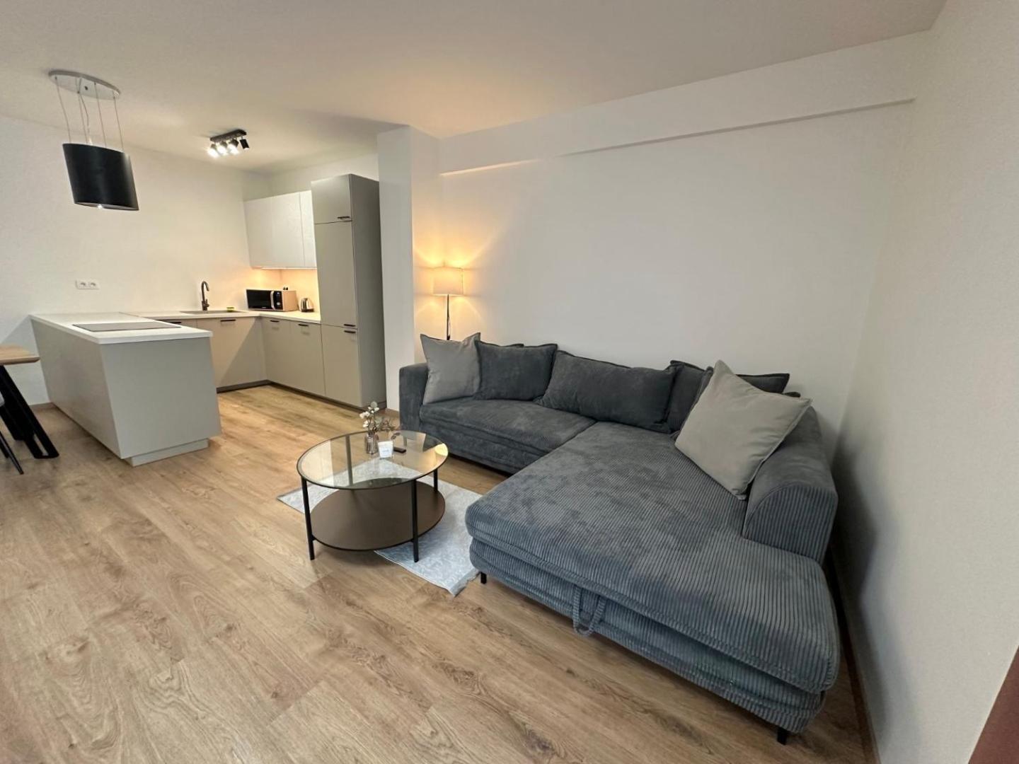 2 Room Apartment, New Building, Balcony, 208 Rovinka Екстериор снимка